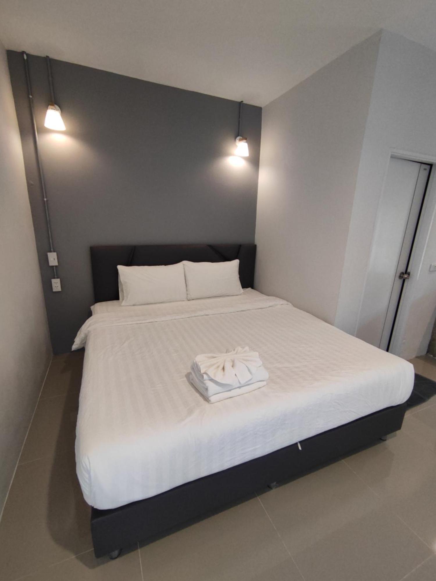Life Hotel Rong Khun Ban Mai (Chiang Rai) Exterior foto